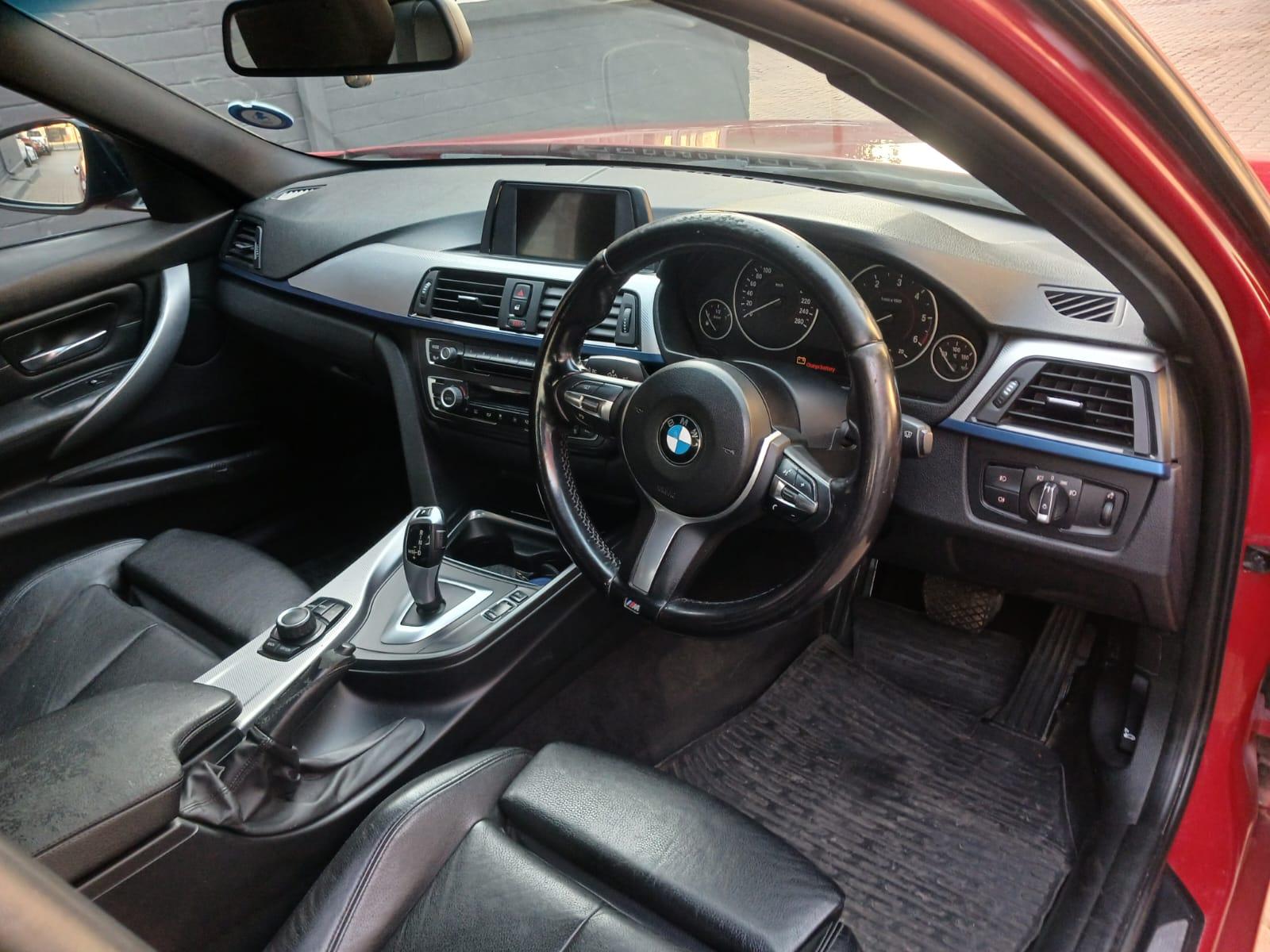 2013 BMW 3 Series 320d M Sport — photo 11