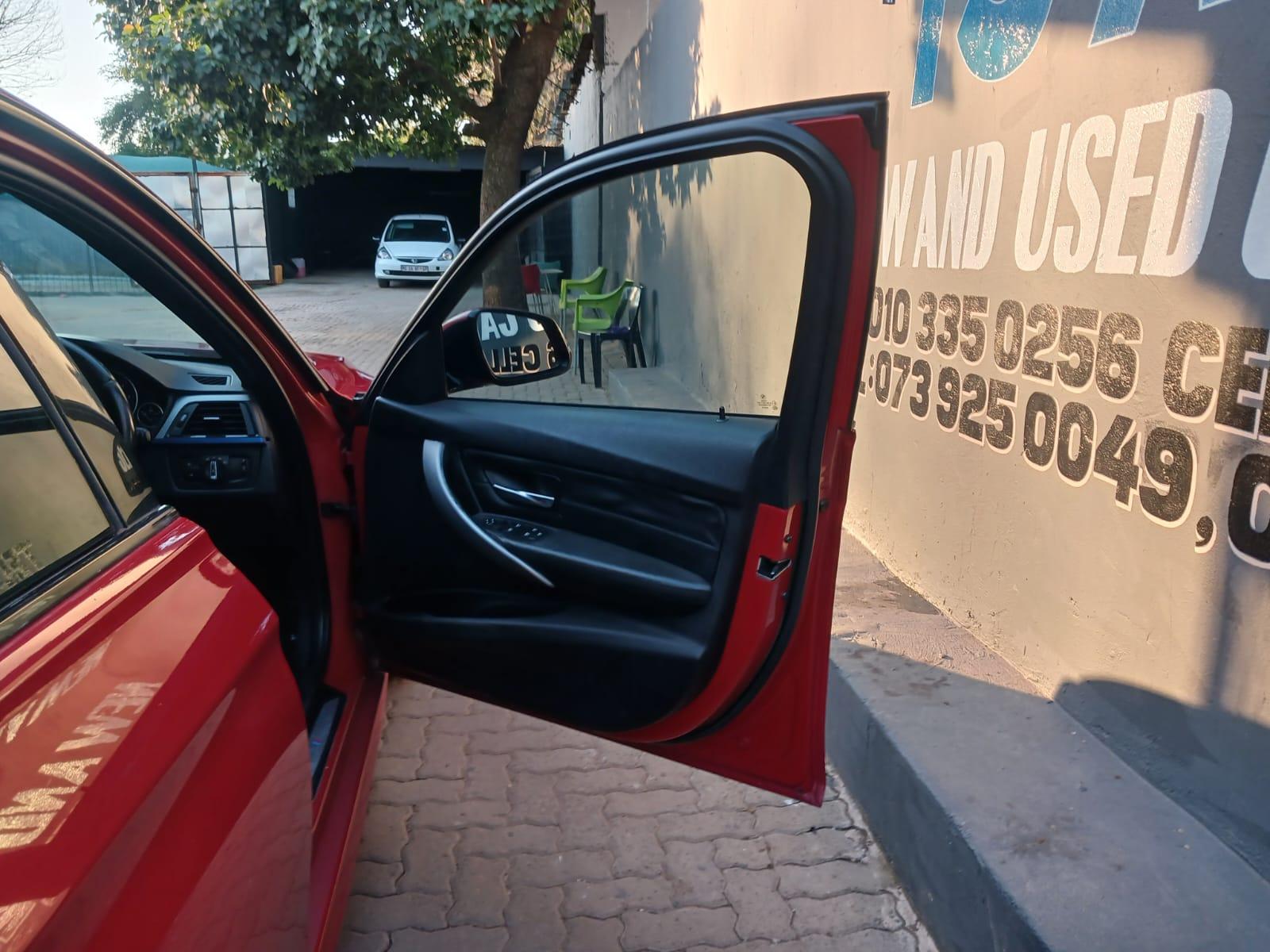 2013 BMW 3 Series 320d M Sport — photo 7
