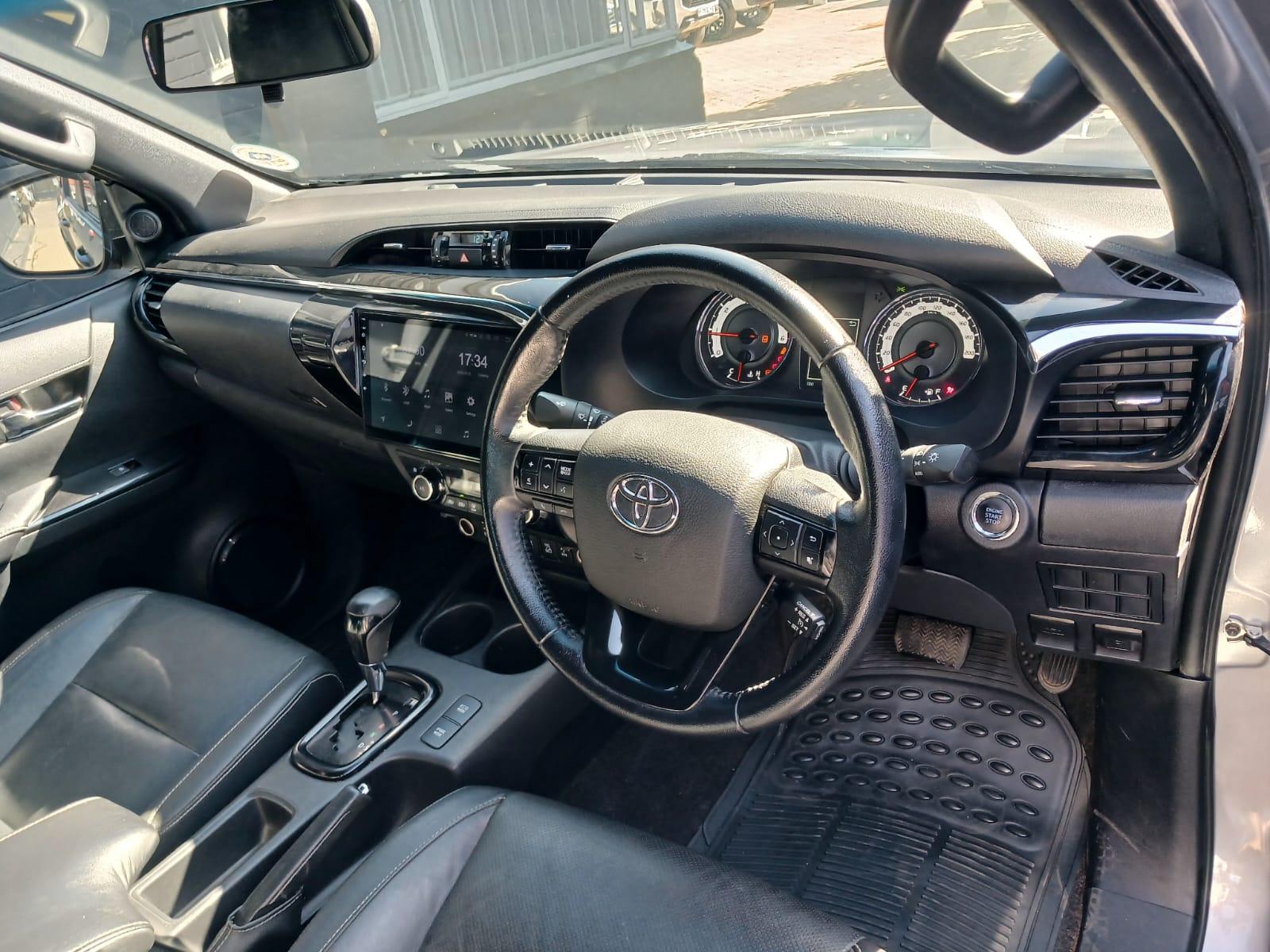 2021 Toyota Hilux 2.8 GD6 LEGEND 4X4 AUTOMATIC — photo 9