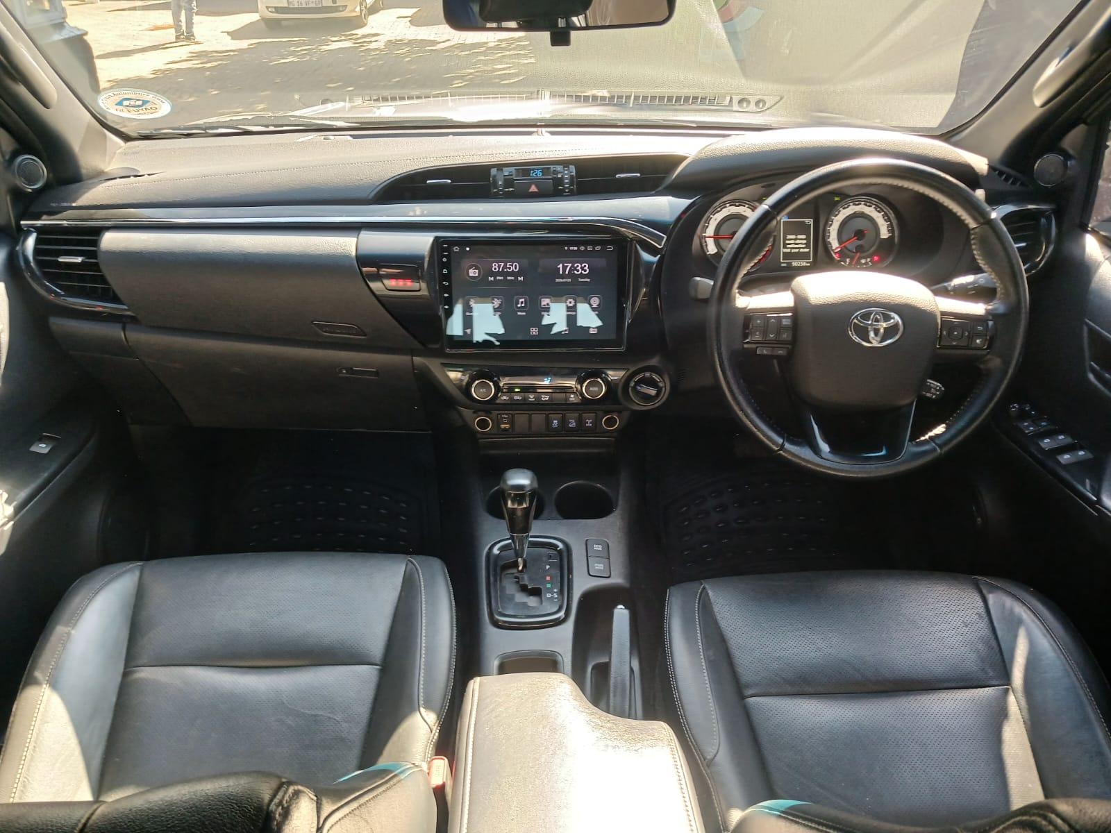 2021 Toyota Hilux 2.8 GD6 LEGEND 4X4 AUTOMATIC — photo 10