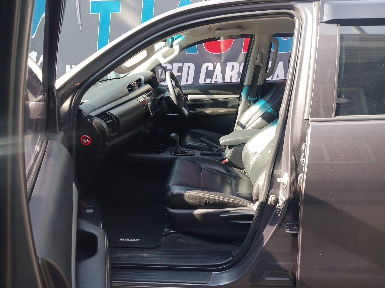 2019 Toyota Hilux 2.4GD6 DOUBLE CAB AUTOMATIC 4X2 — photo 10