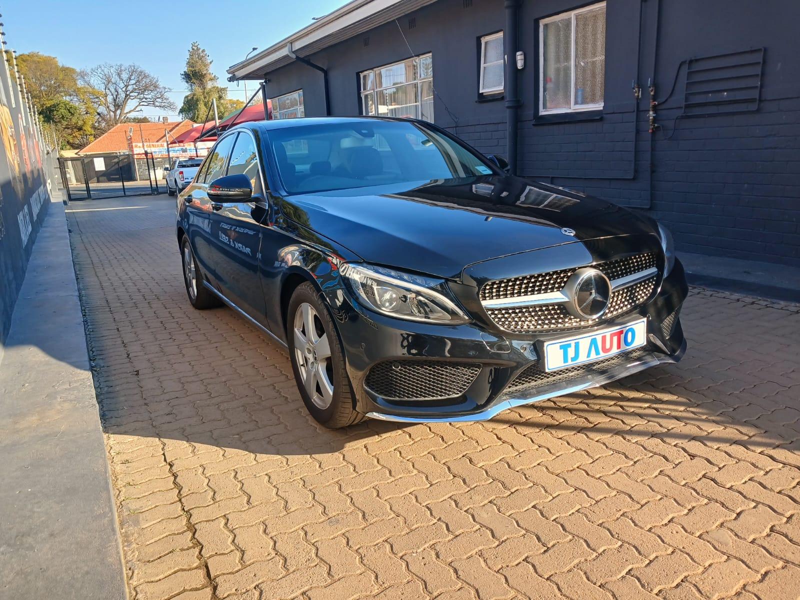 2015 Mercedes-Benz C-Class C200 AUTOMATIC — photo 3
