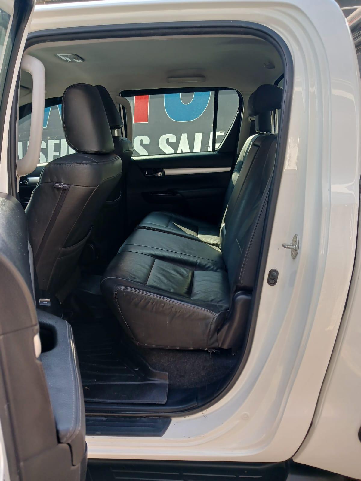 2018 Toyota Hilux 2,8 DOUBLE CAB 4X4 AUTOMATIC — photo 11