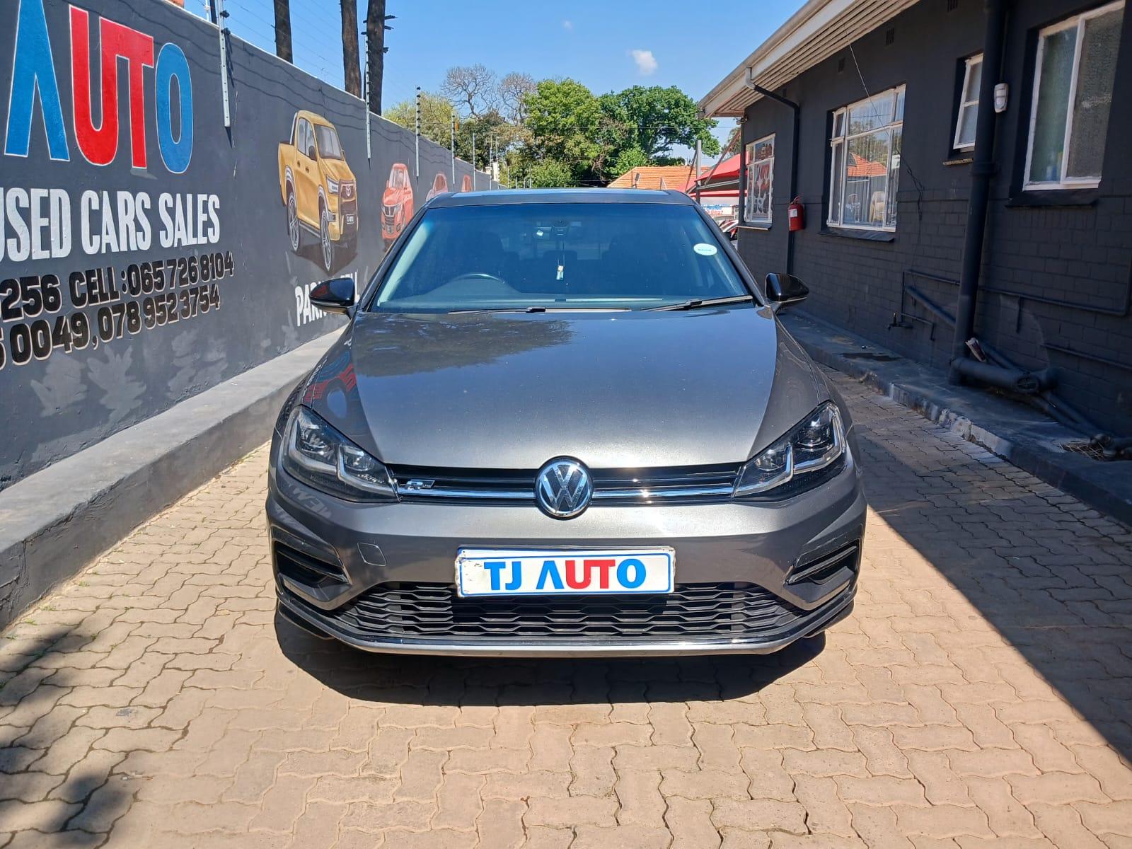 2018 Volkswagen Golf golf 7.5 2.0tdi r line automatic — photo 2