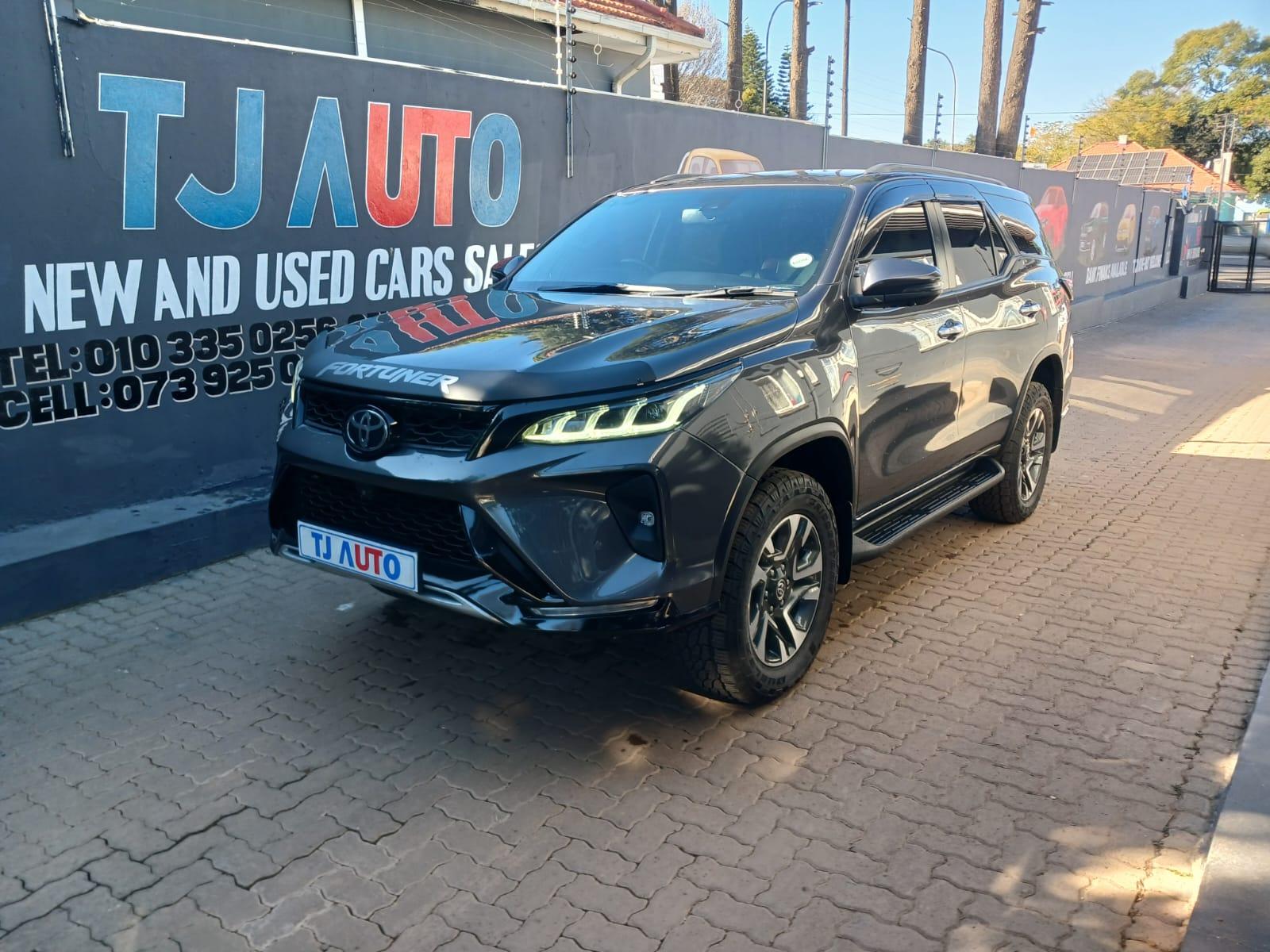 2023 Toyota Fortuner 2.8gd6 automatic 4x2vx — photo 1