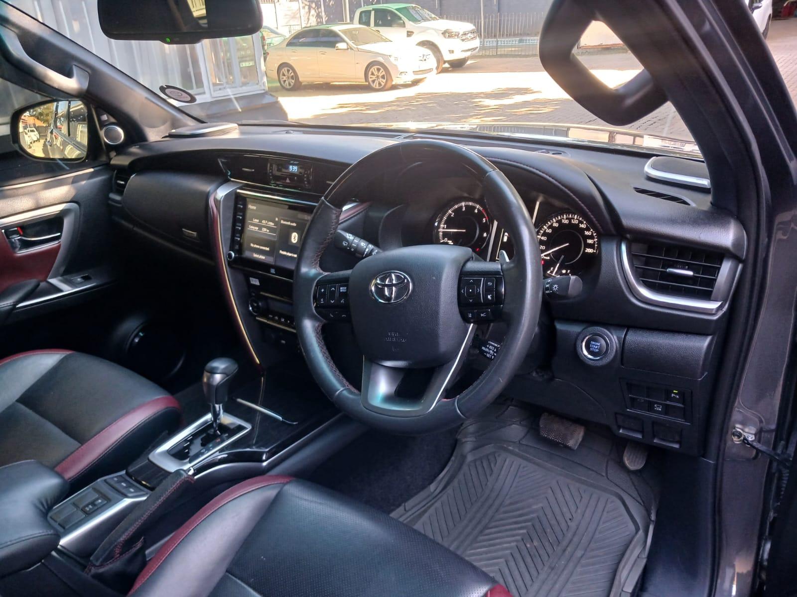 2023 Toyota Fortuner 2.8gd6 automatic 4x2vx — photo 12