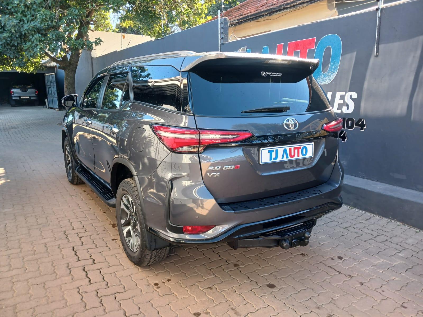 2023 Toyota Fortuner 2.8gd6 automatic 4x2vx — photo 6