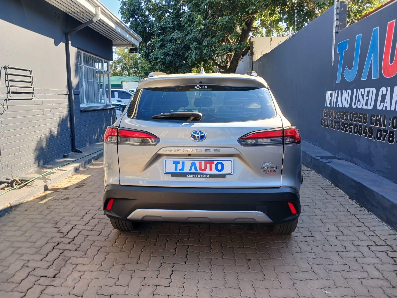 2022 Toyota Corolla Cross hybrid Xr — photo 5