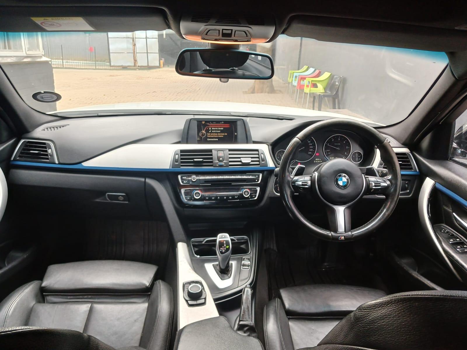 2017 BMW 3 Series 320d M Sport — photo 9