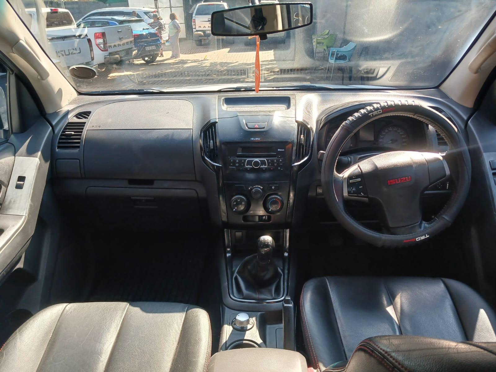 2018 Isuzu KB250 ISUZU KB250 DOUBLE CAB X RIDER — photo 7