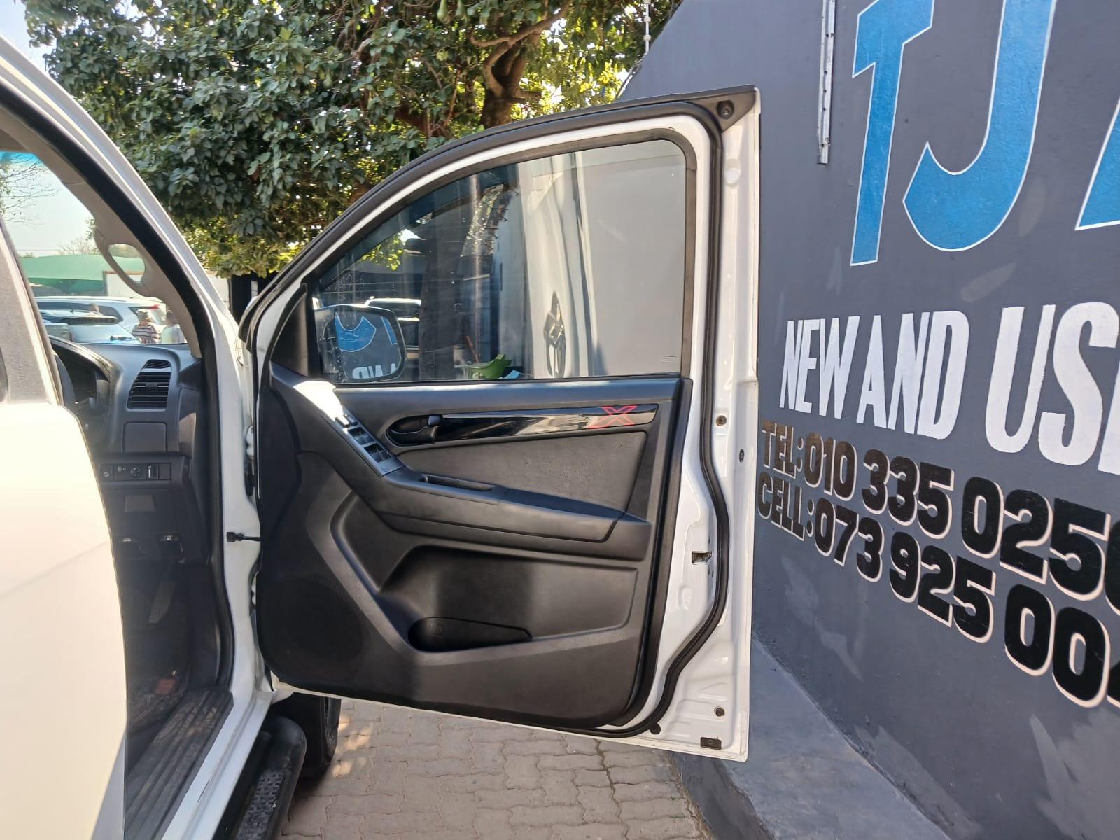 2018 Isuzu KB250 ISUZU KB250 DOUBLE CAB X RIDER — photo 12