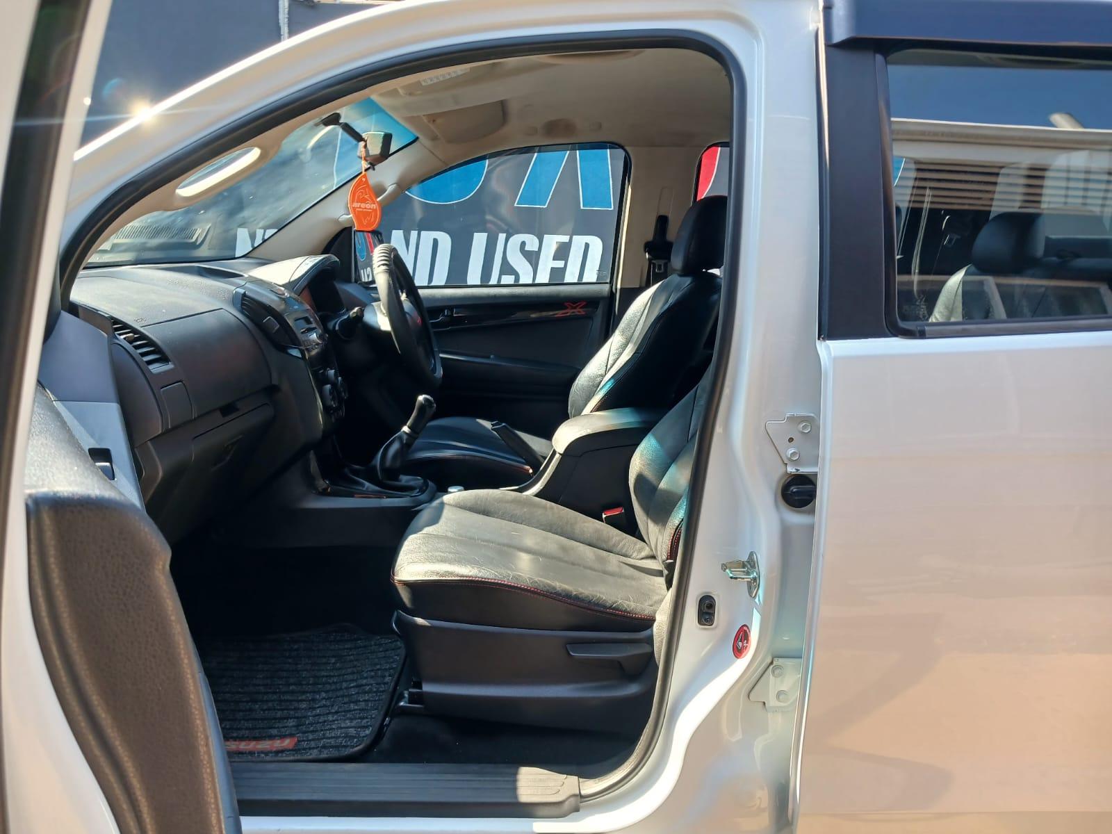 2018 Isuzu KB250 ISUZU KB250 DOUBLE CAB X RIDER — photo 9