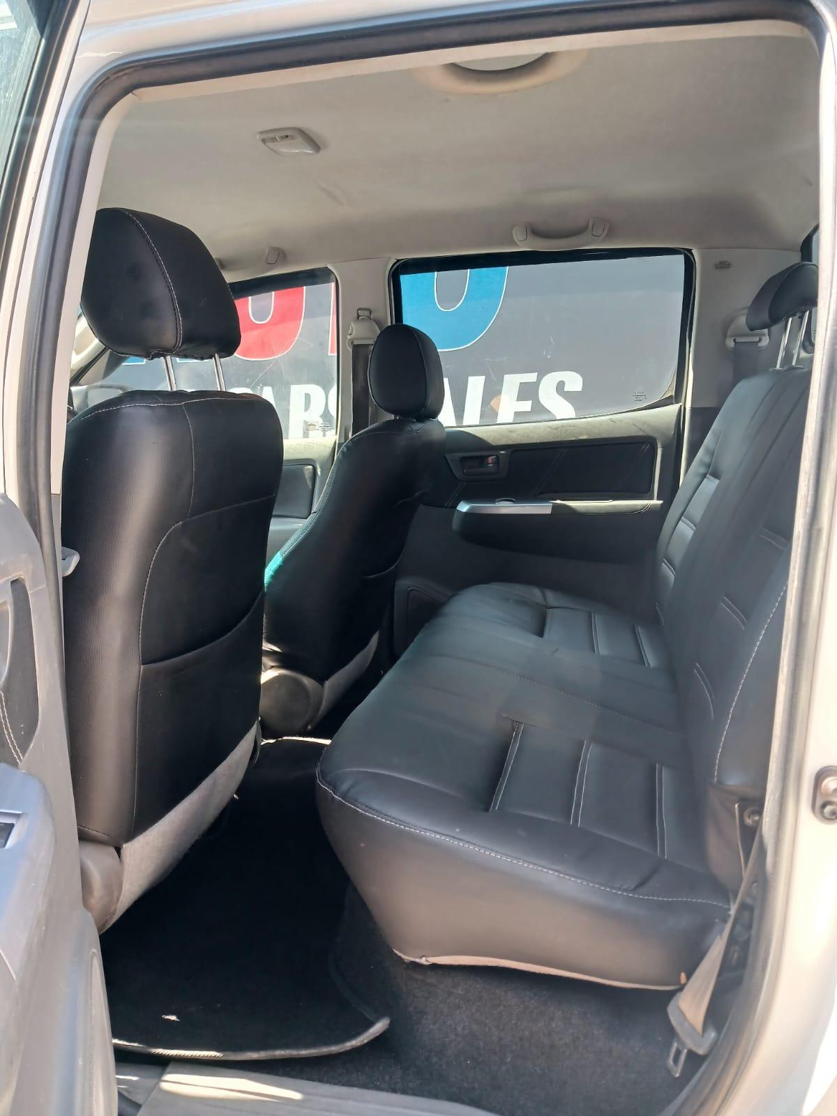 2014 Toyota Hilux 3.0 d4d double cab 4x4 manual — photo 8