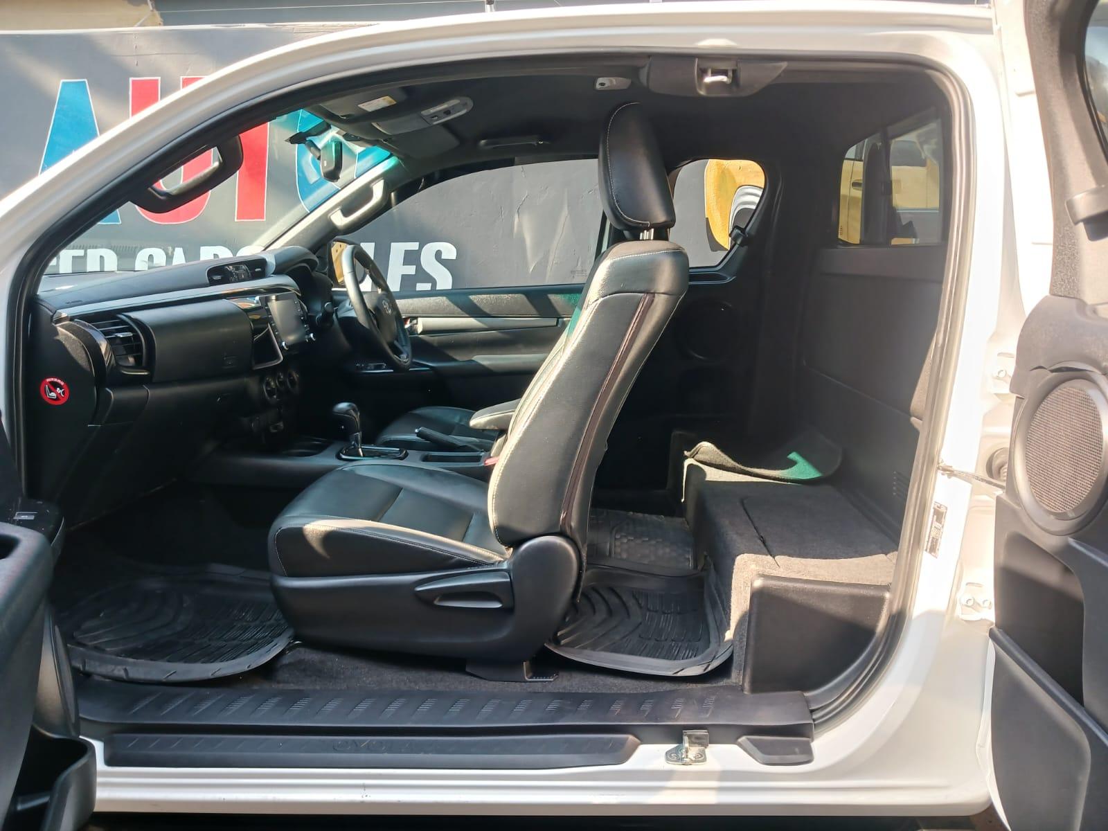 2022 Toyota Hilux 2.8 GD6 LEGEND 4X4 AUTOMATIC — photo 7