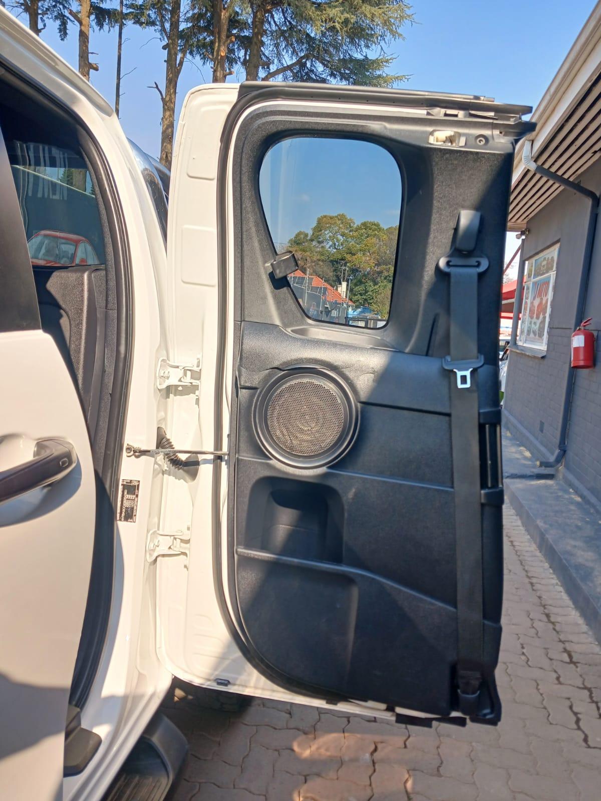 2022 Toyota Hilux 2.8 GD6 LEGEND 4X4 AUTOMATIC — photo 8