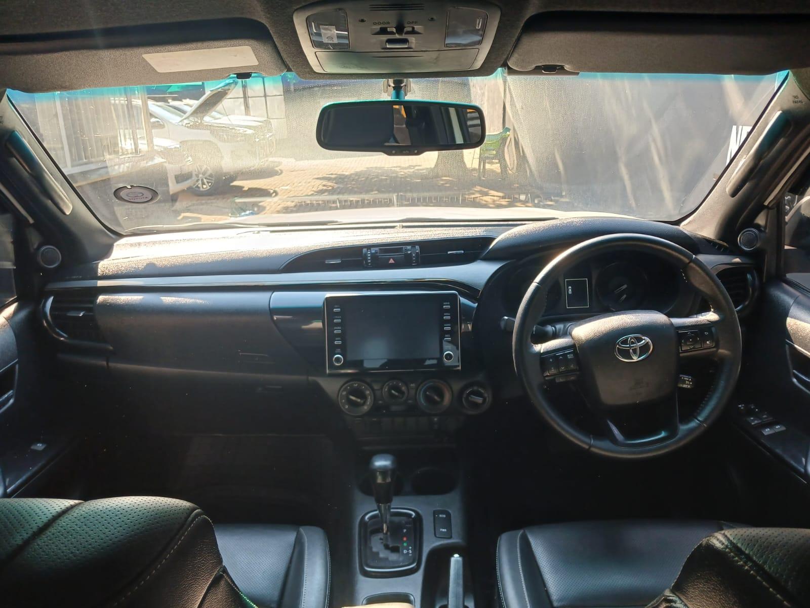 2022 Toyota Hilux 2.8 GD6 LEGEND 4X4 AUTOMATIC — photo 9