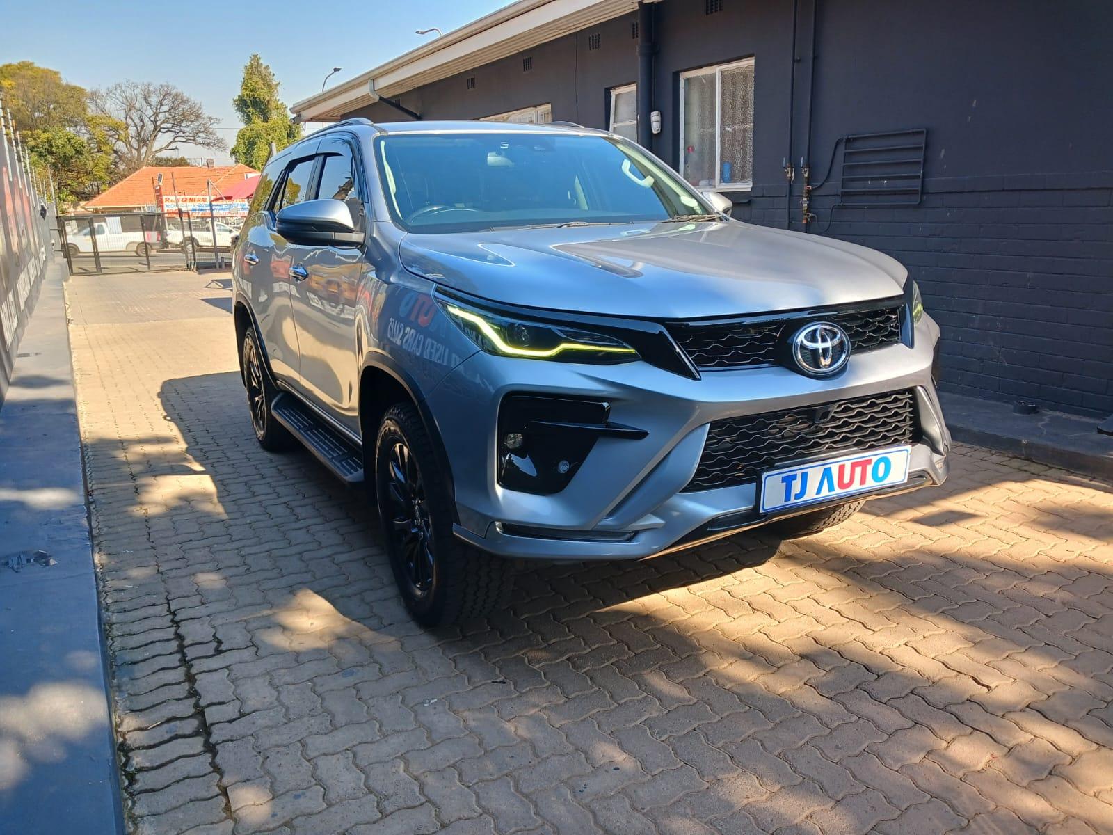 2022 Toyota Fortuner 2.8gd6 automatic 4x2vx — photo 3