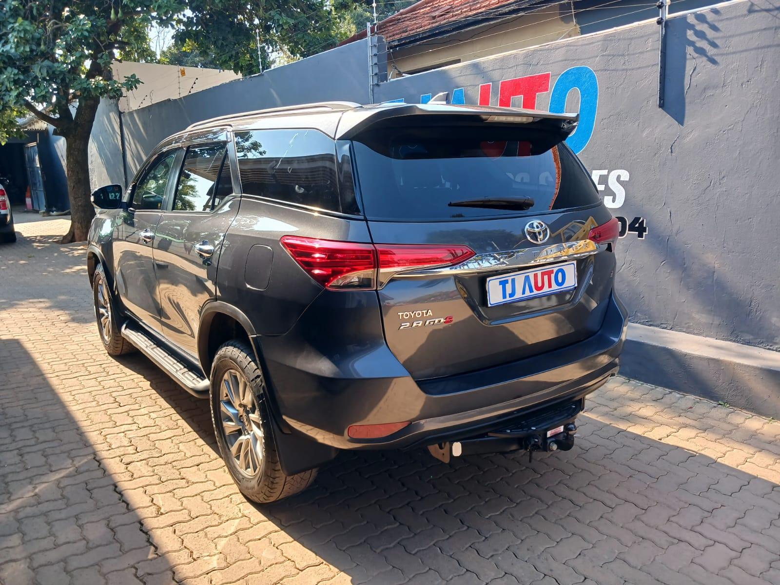 2017 Toyota Fortuner 2.8GD6 4X2 MANUAL — photo 6