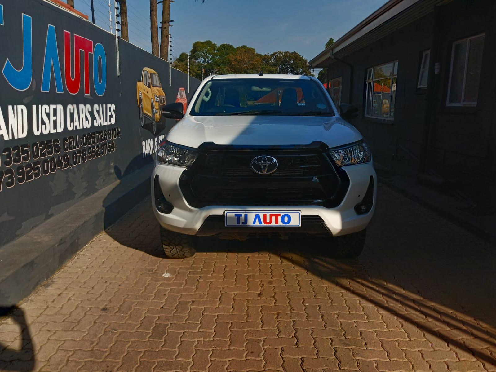 2017 Toyota Hilux 2.4 GD-6 SR — photo 2