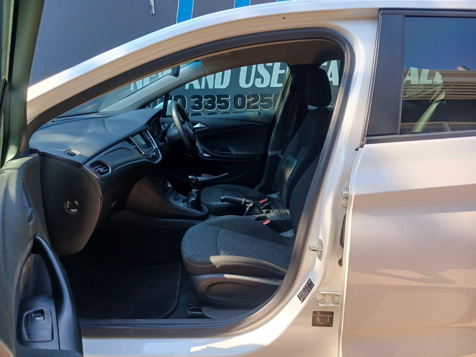 2018 Opel astra 1.0 — photo 10
