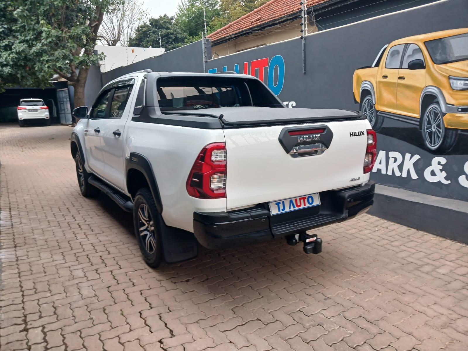 2023 Toyota Hilux 2.4 double cab 4x4 auto — photo 6