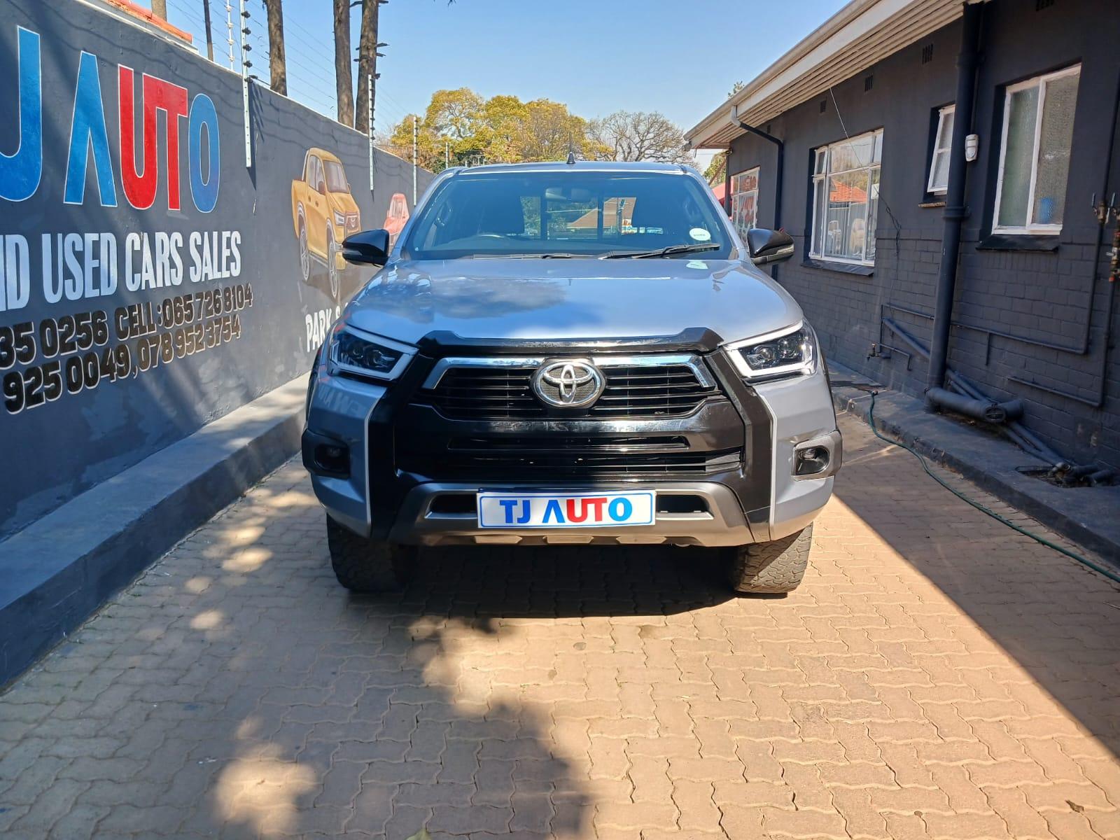 2019 Toyota Hilux 2.8gd6 extra cab automatic 4x2 — photo 2