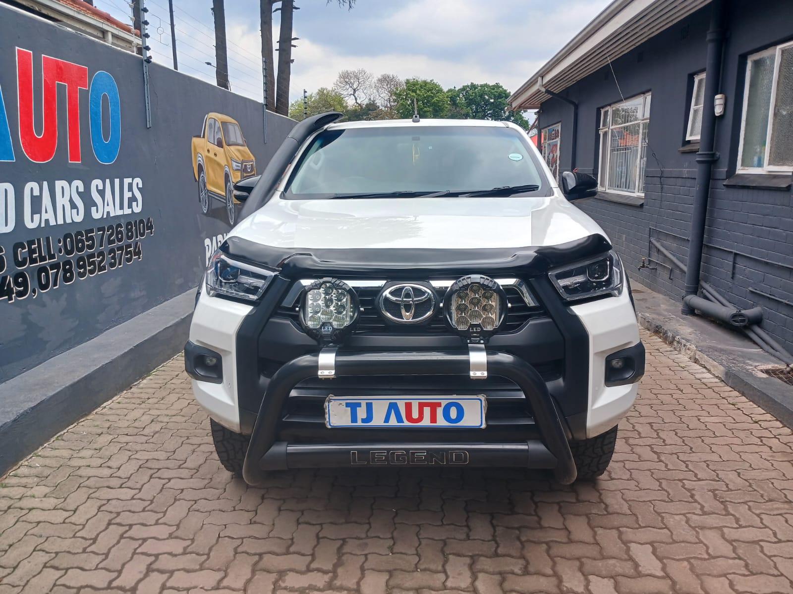 2025 Toyota Hilux 2,4 double cab 4x4 manual — photo 2
