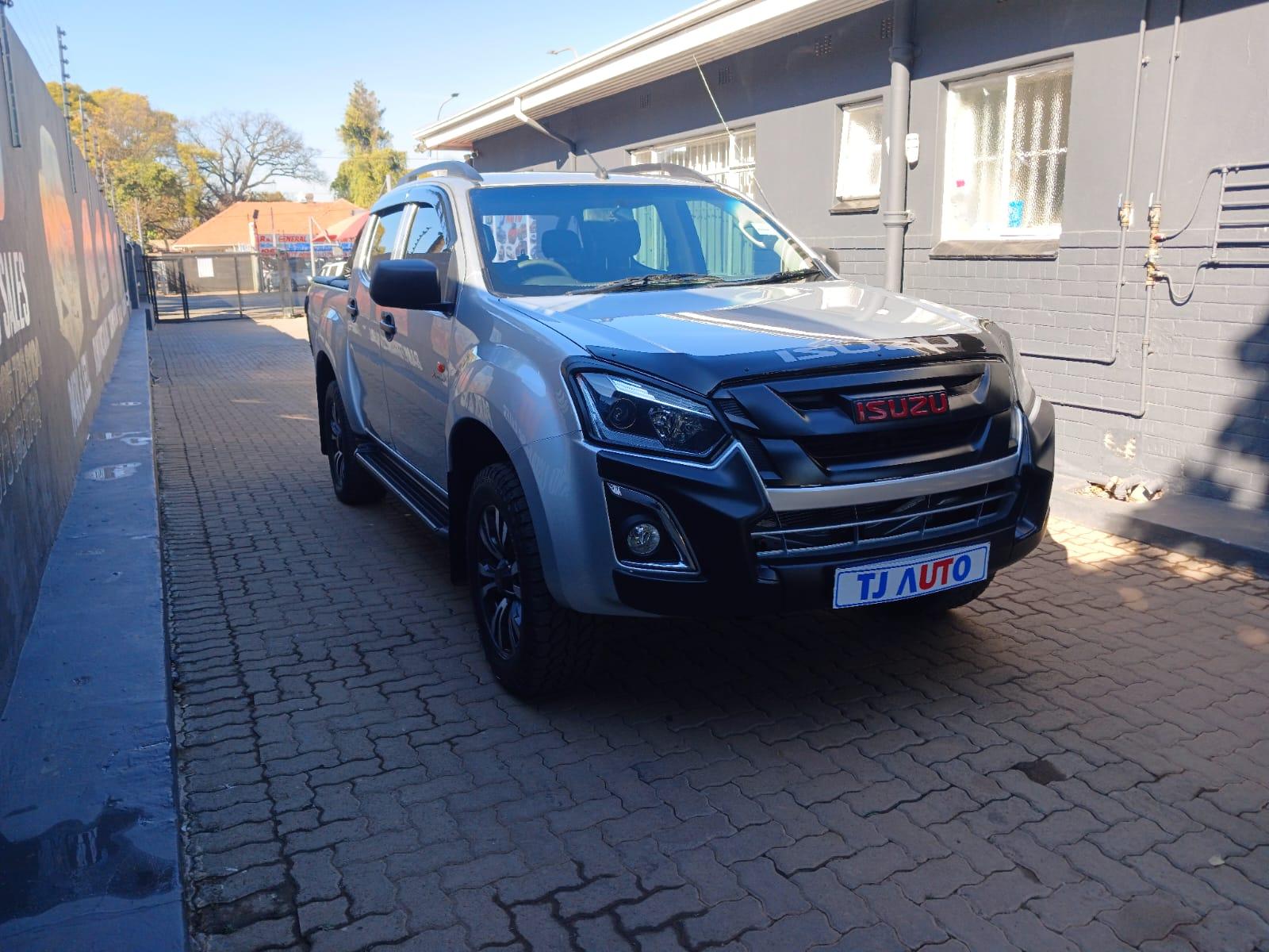 2022 Isuzu D-Max D MAX 250 X RIDER MANUAL 4X2 — photo 3