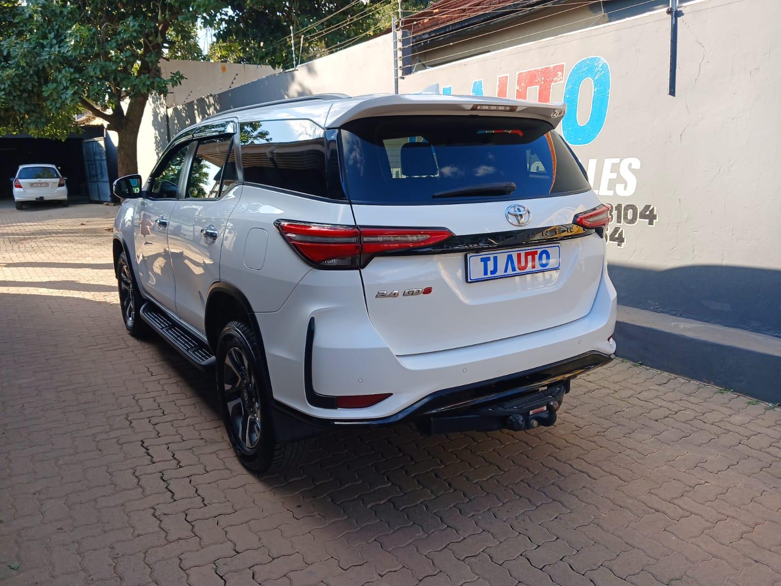 2023 Toyota Fortuner 2.4GD-6 AUTO — photo 5