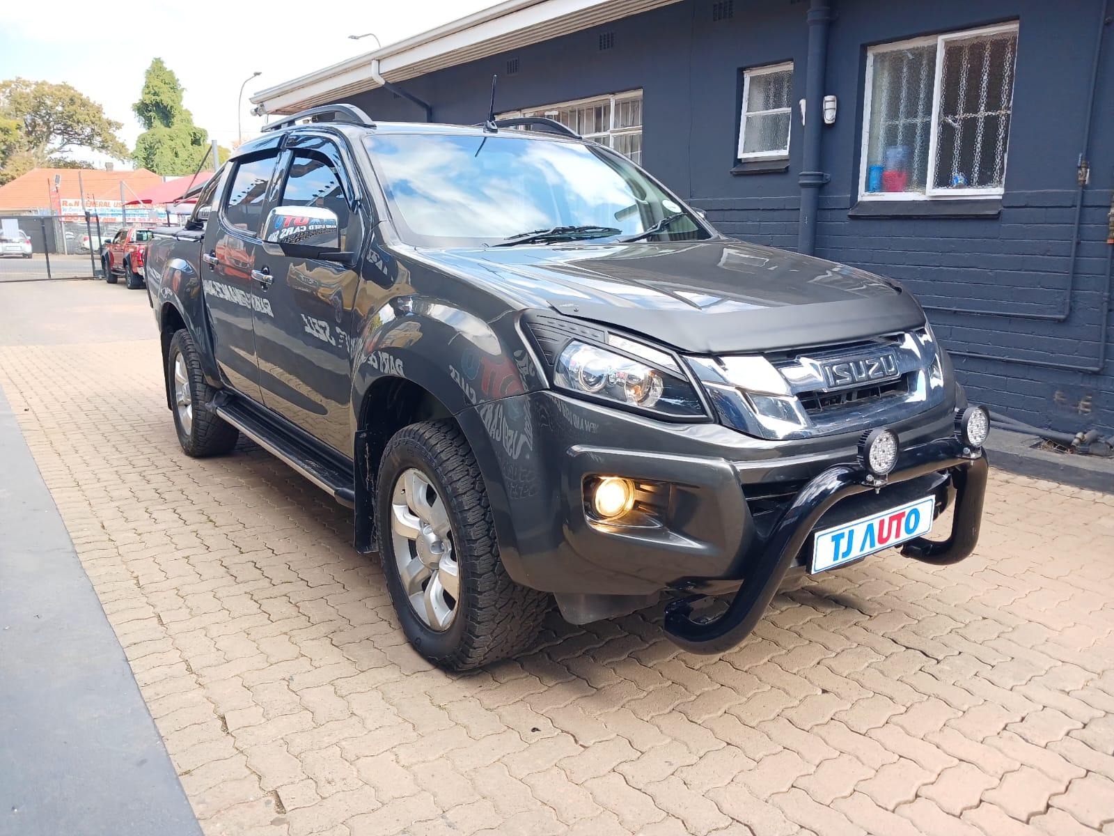 2015 Isuzu kb300 kb300 — photo 3