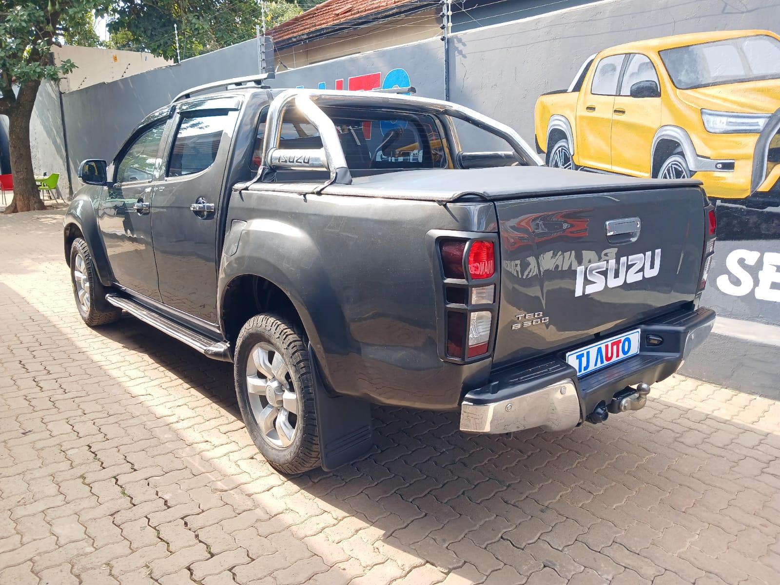 2015 Isuzu kb300 kb300 — photo 5
