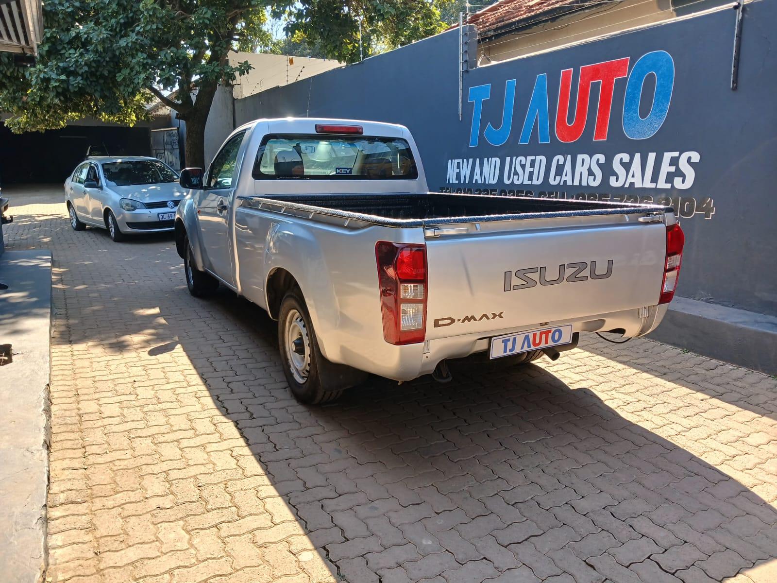 2020 Isuzu D-Max d max 250 4x2 — photo 5