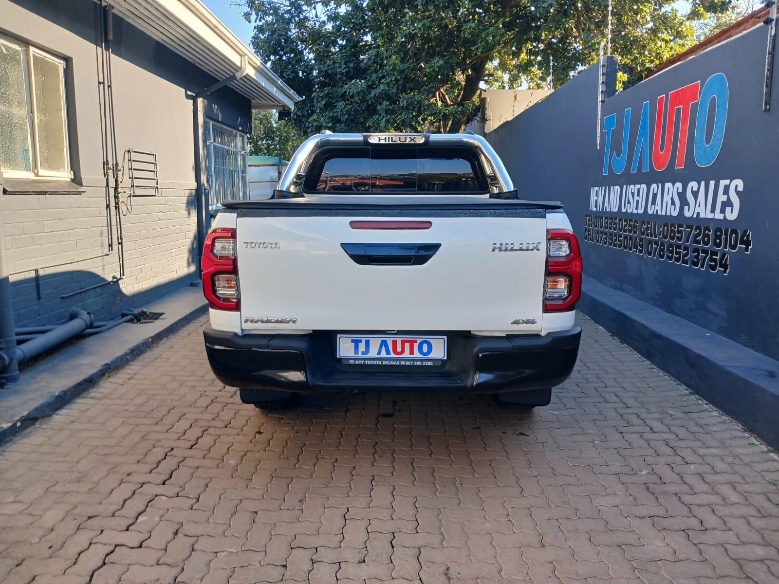 2016 Toyota Hilux 2,4 double cab 4x4 manual — photo 5