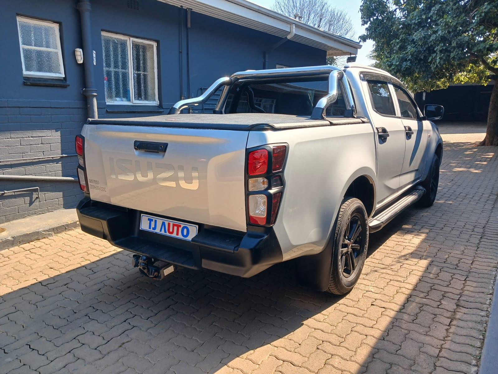2025 Isuzu D-Max ISUZU D MAX 1.9 DOUBLE CAB 4X2 — photo 6