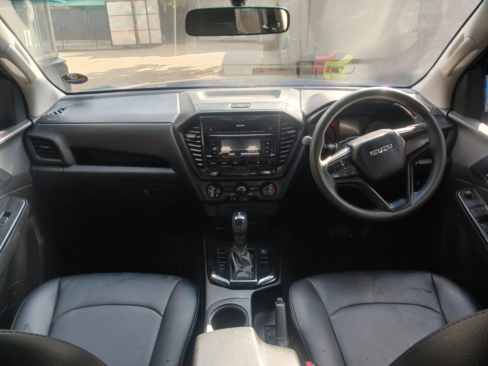 2023 Isuzu D-Max ISUZU D MAX 1.9 DOUBLE CAB 4X2 — photo 9