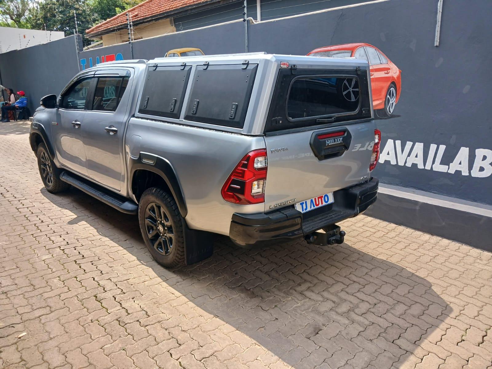 2021 Toyota Hilux 2.8 double cab legend 4x4 automatic — photo 5