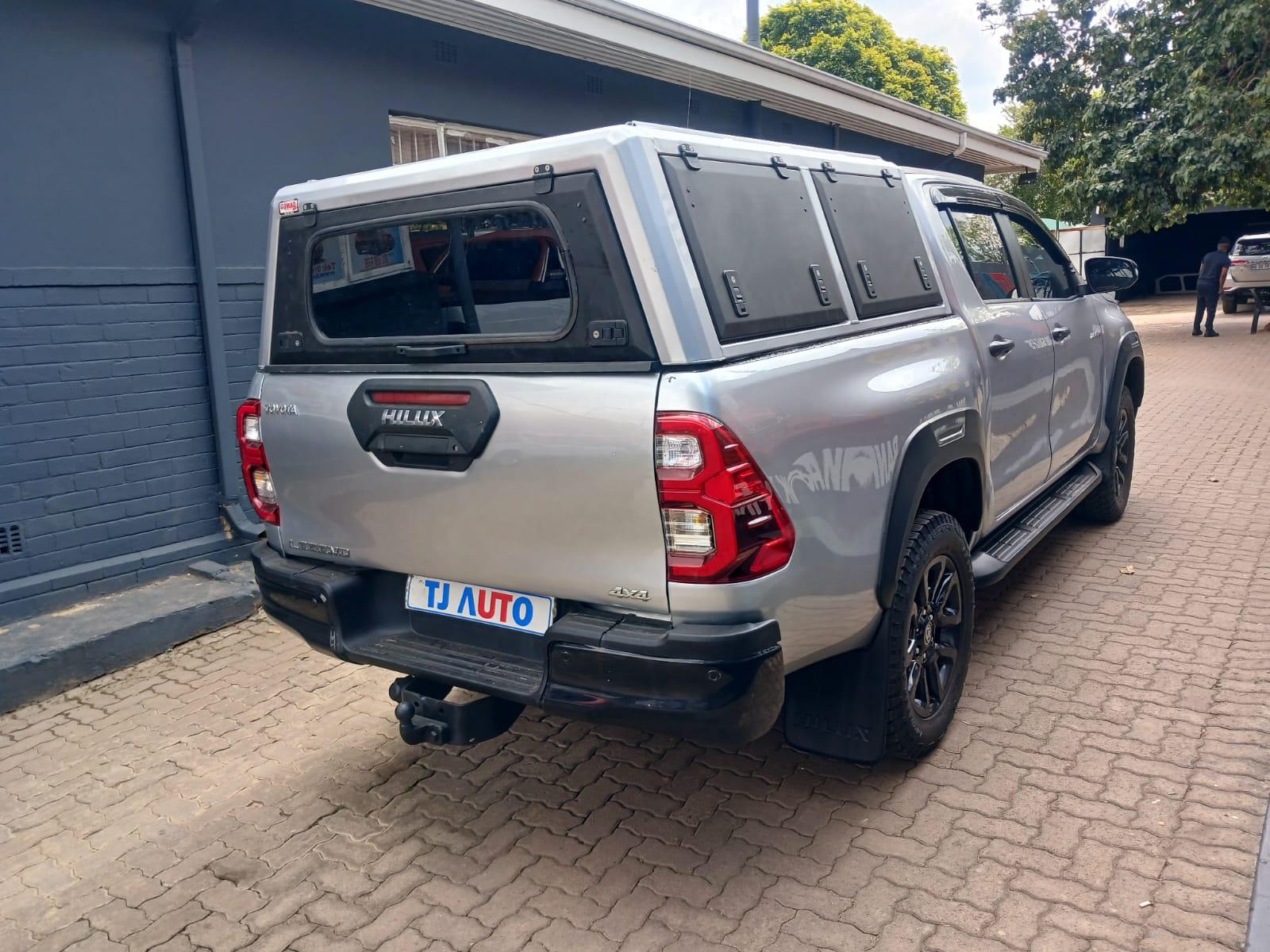 2021 Toyota Hilux 2.8 double cab legend 4x4 automatic — photo 7