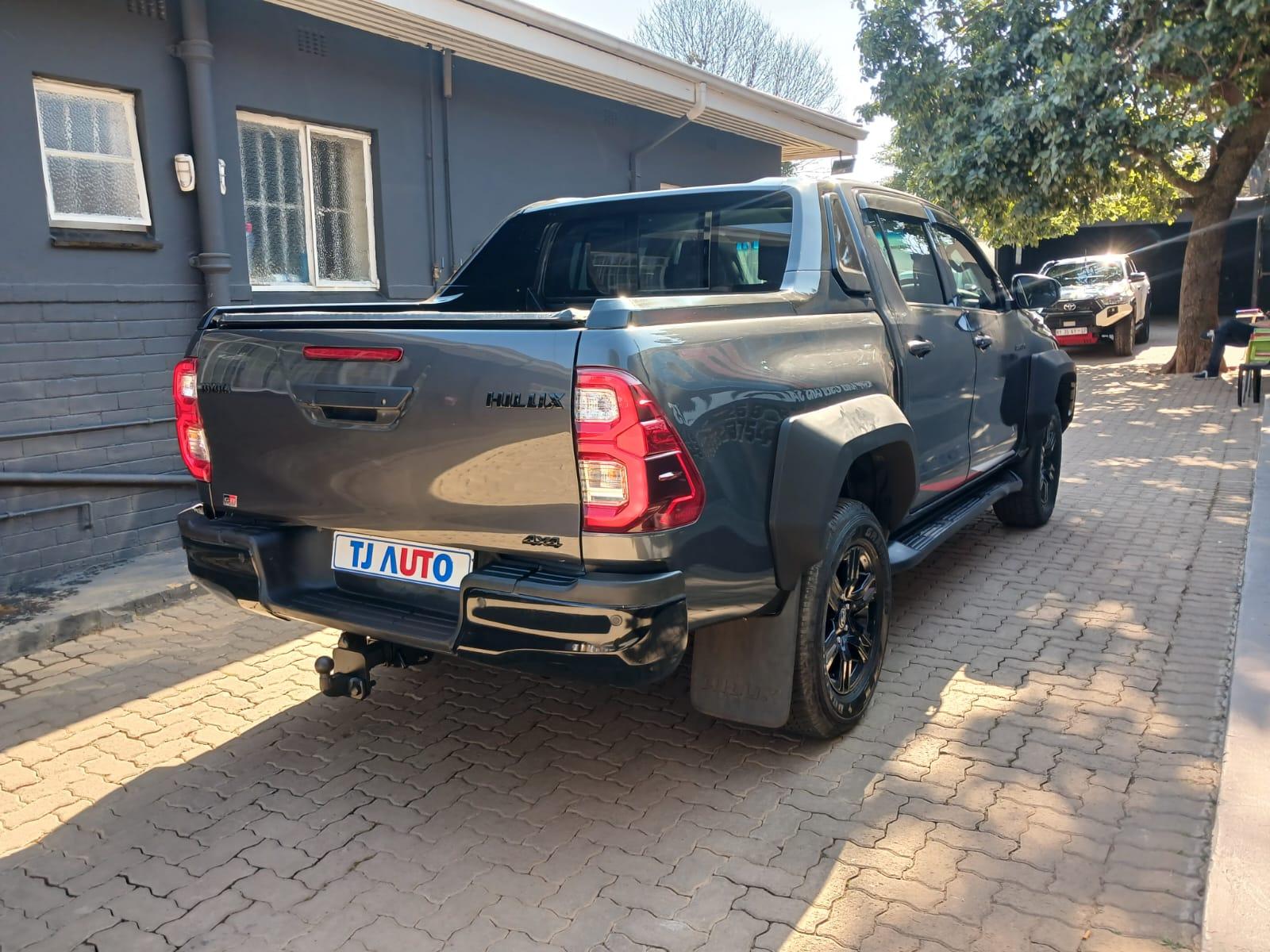 2026 Toyota Hilux 2.4 double cab 4x4 auto — photo 6