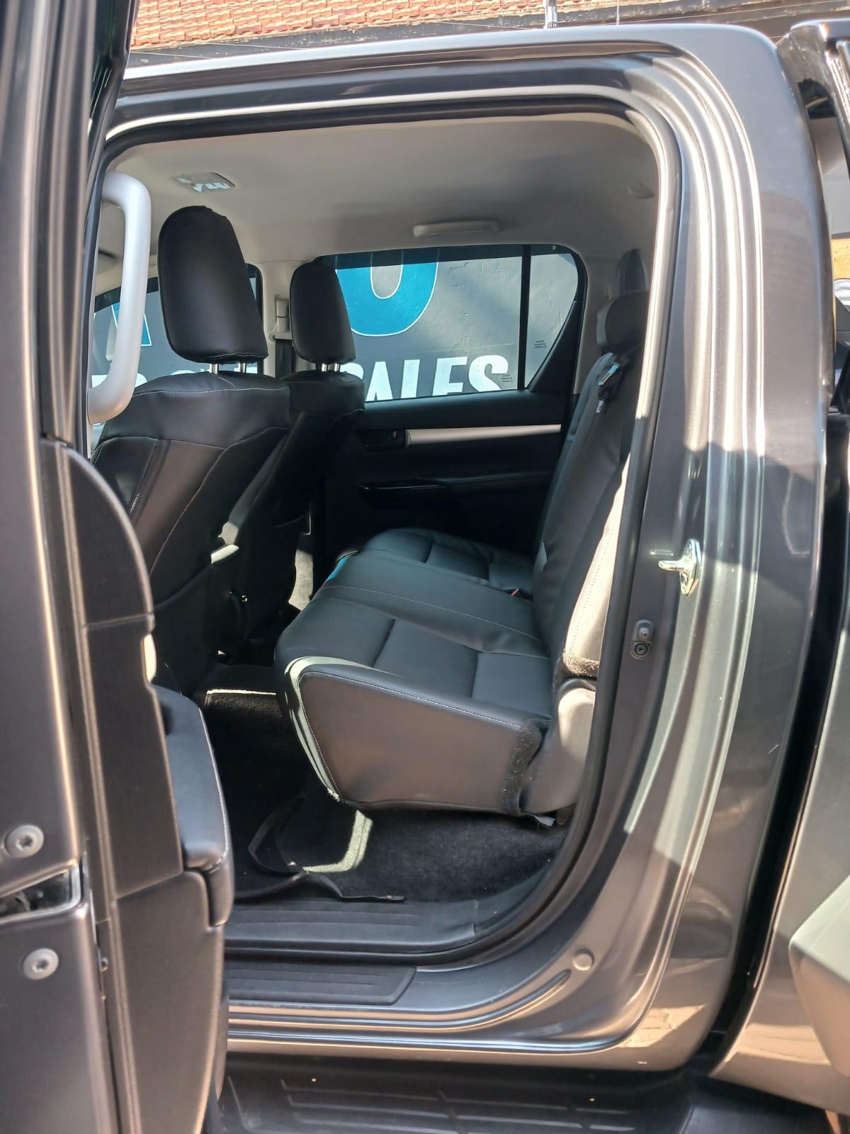 2026 Toyota Hilux 2.4 double cab 4x4 auto — photo 13