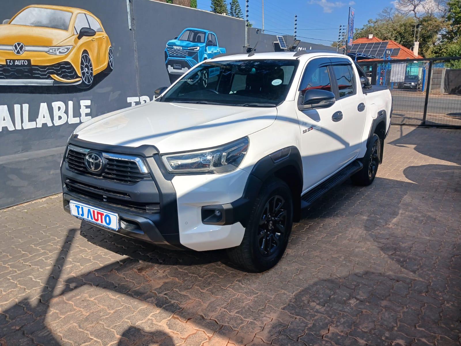 2022 Toyota Hilux 2.8 DOUBLE CAB LEGEND 4X2
