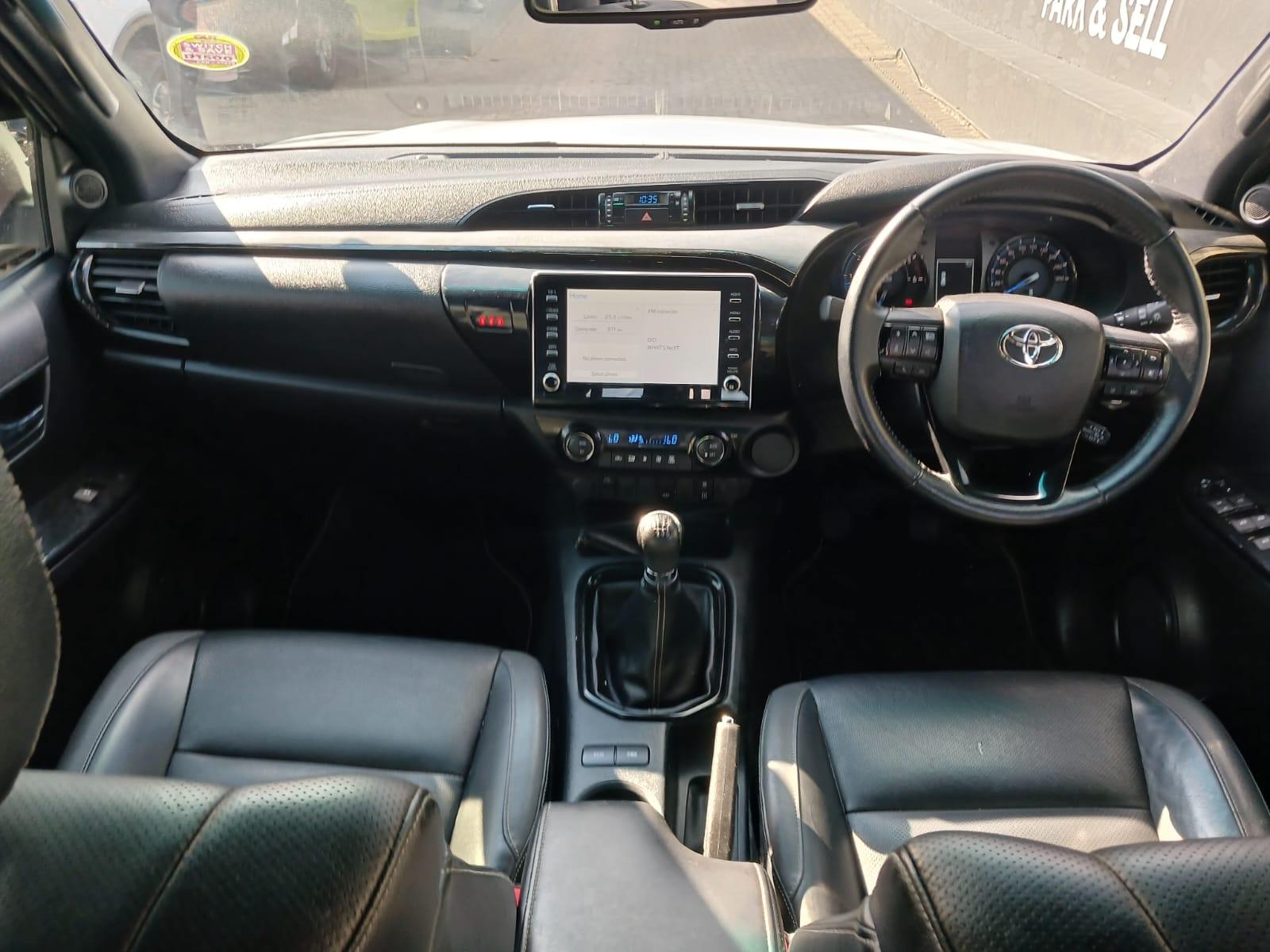 2022 Toyota Hilux 2.8 DOUBLE CAB LEGEND 4X2 — photo 8