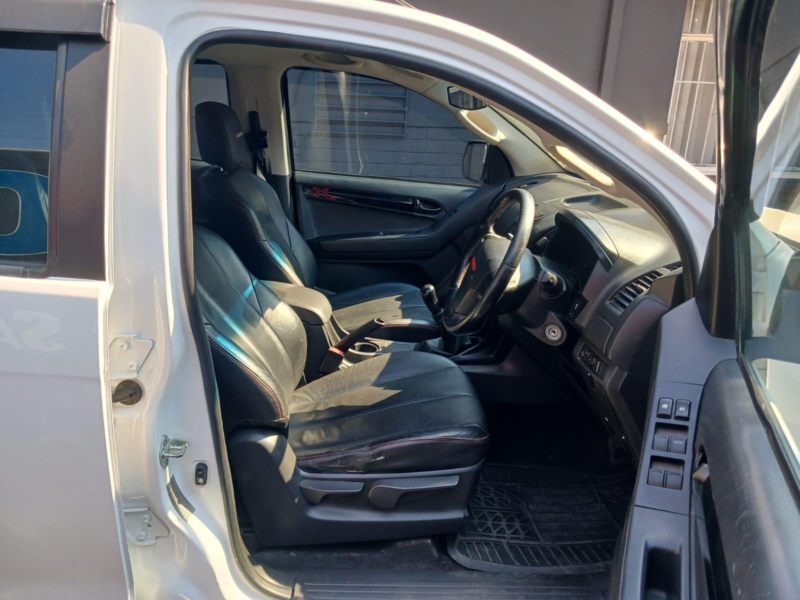 2018 Isuzu KB250 ISUZU KB250 DOUBLE CAB X RIDER — photo 6