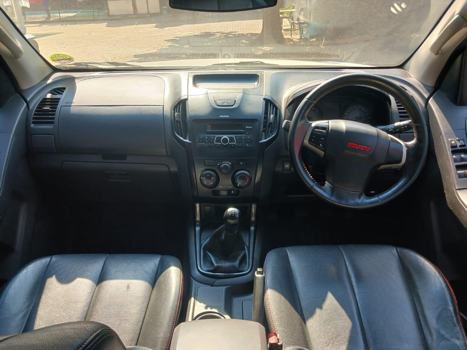 2018 Isuzu KB250 ISUZU KB250 DOUBLE CAB X RIDER — photo 7