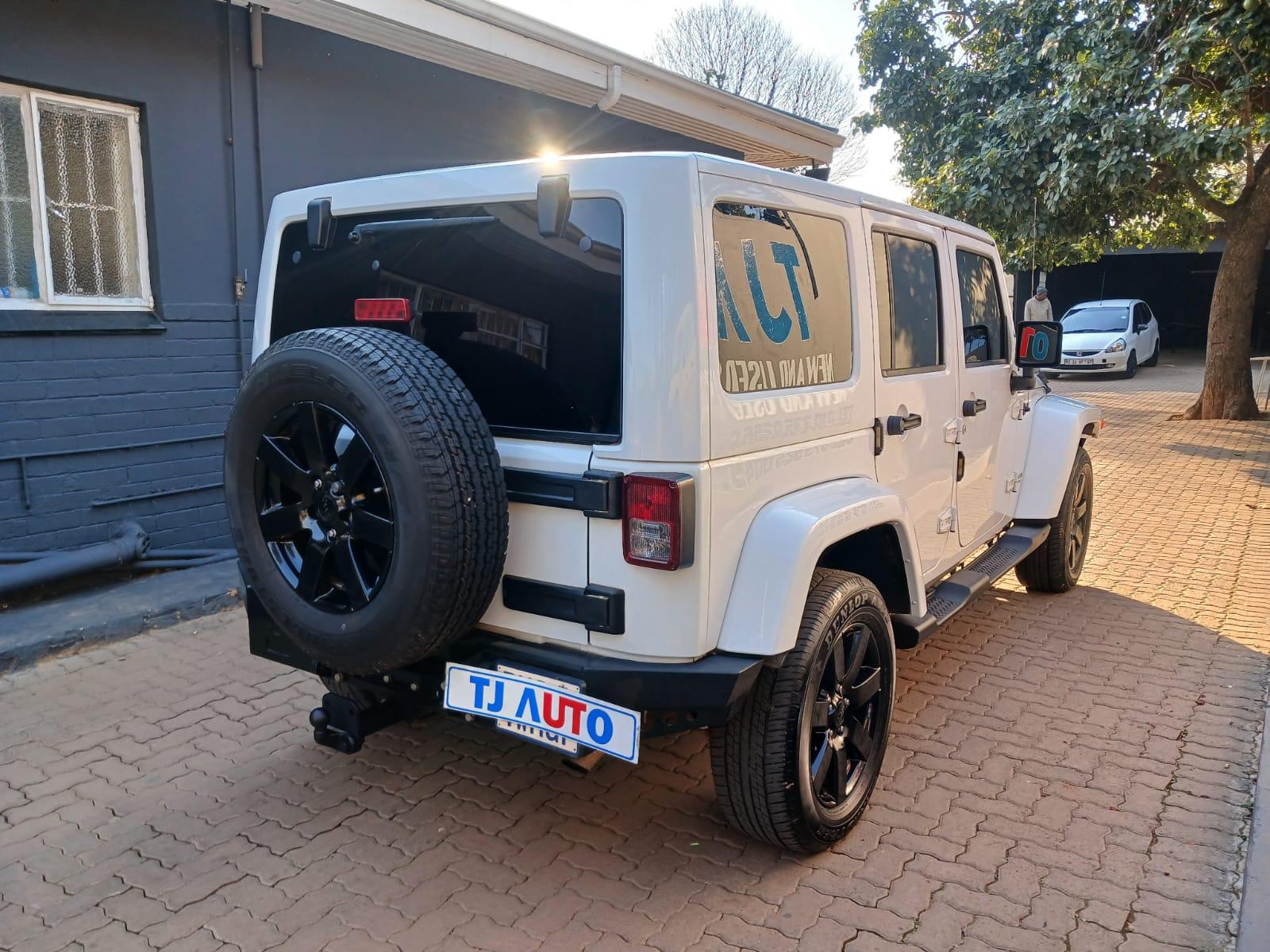 2014 Jeep Wrangler 2.0 SAHARA 4X4 — photo 4