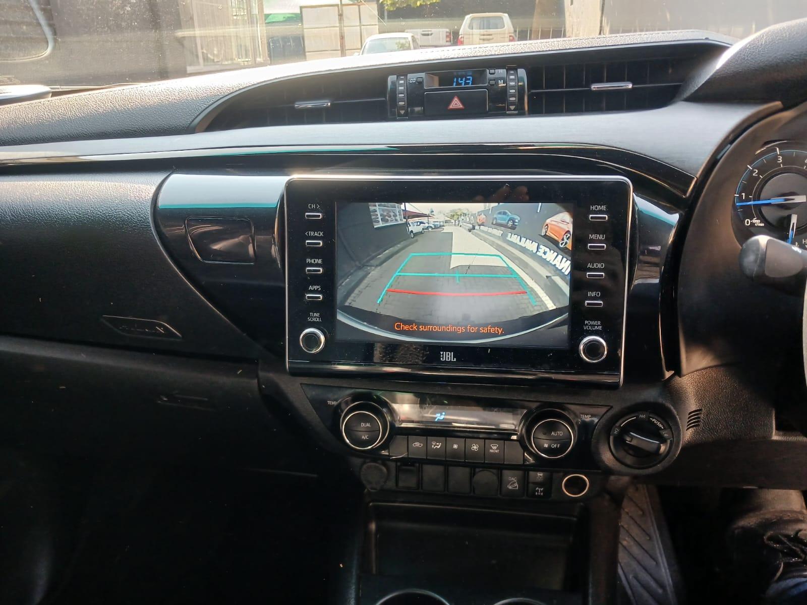 2023 Toyota Hilux 2.8 GD6 LEGEND 4X4 AUTOMATIC — photo 8