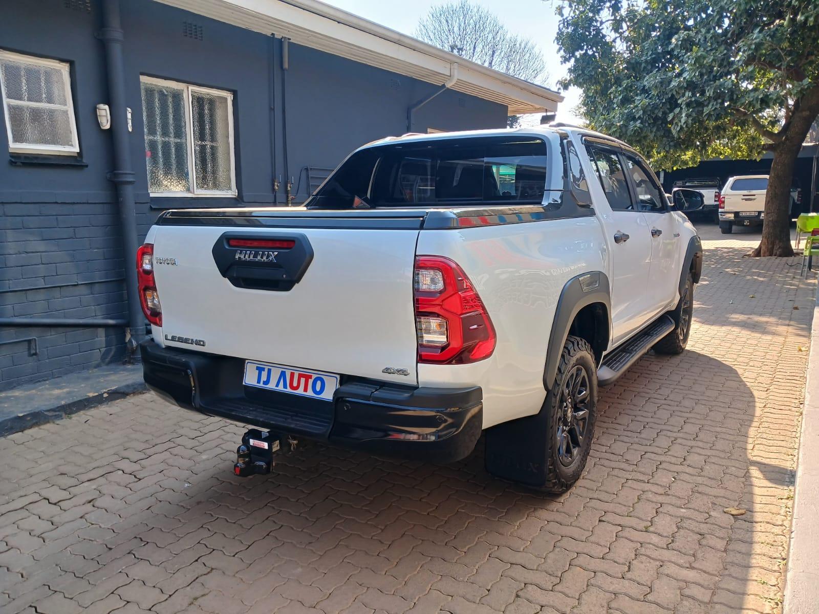 2023 Toyota Hilux 2.8 GD6 LEGEND 4X4 AUTOMATIC — photo 4