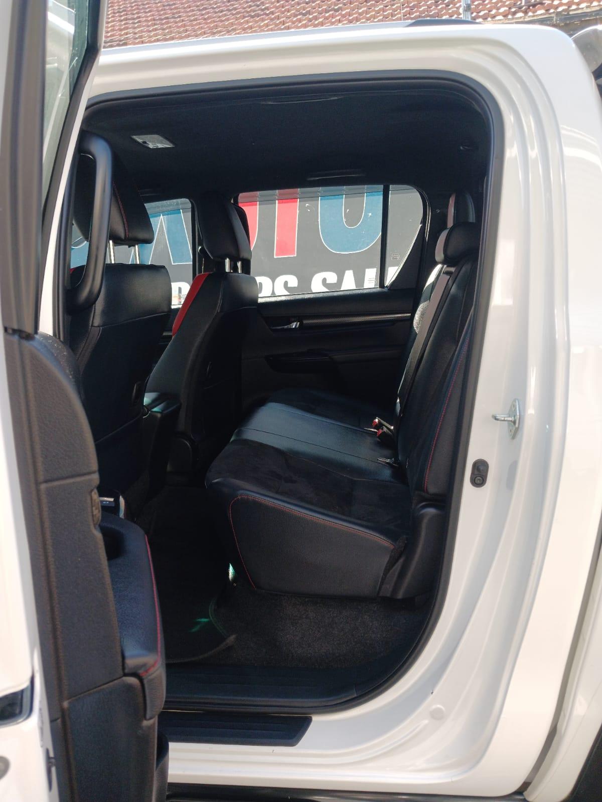 2024 Toyota Hilux 2.8 DOUBLE CAB 4X4 AUTOMATIC GR SPORT — photo 13