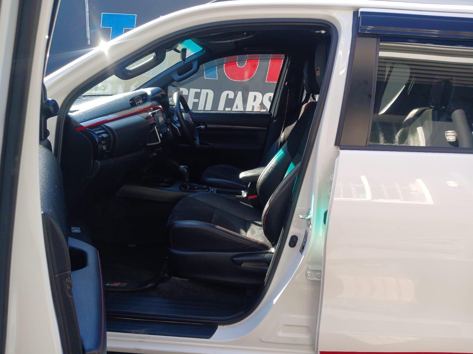 2024 Toyota Hilux 2.8 DOUBLE CAB 4X4 AUTOMATIC GR SPORT — photo 6