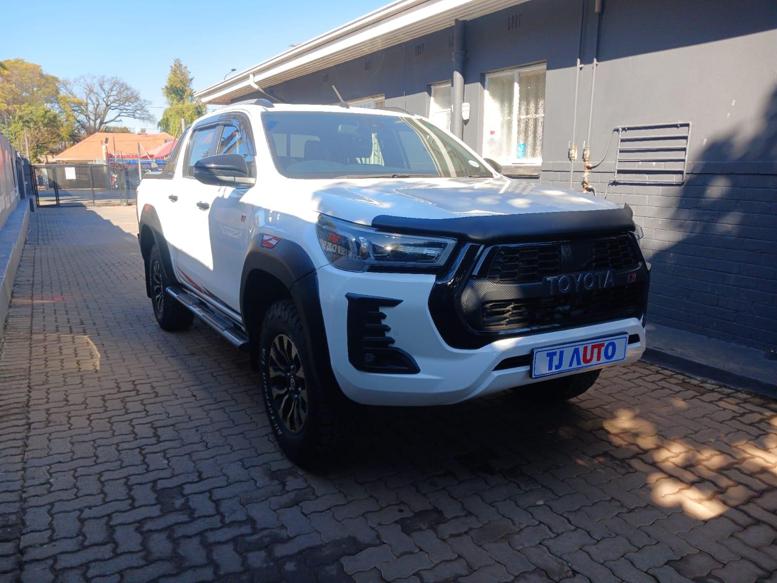 2024 Toyota Hilux 2.8 DOUBLE CAB 4X4 AUTOMATIC GR SPORT — photo 2