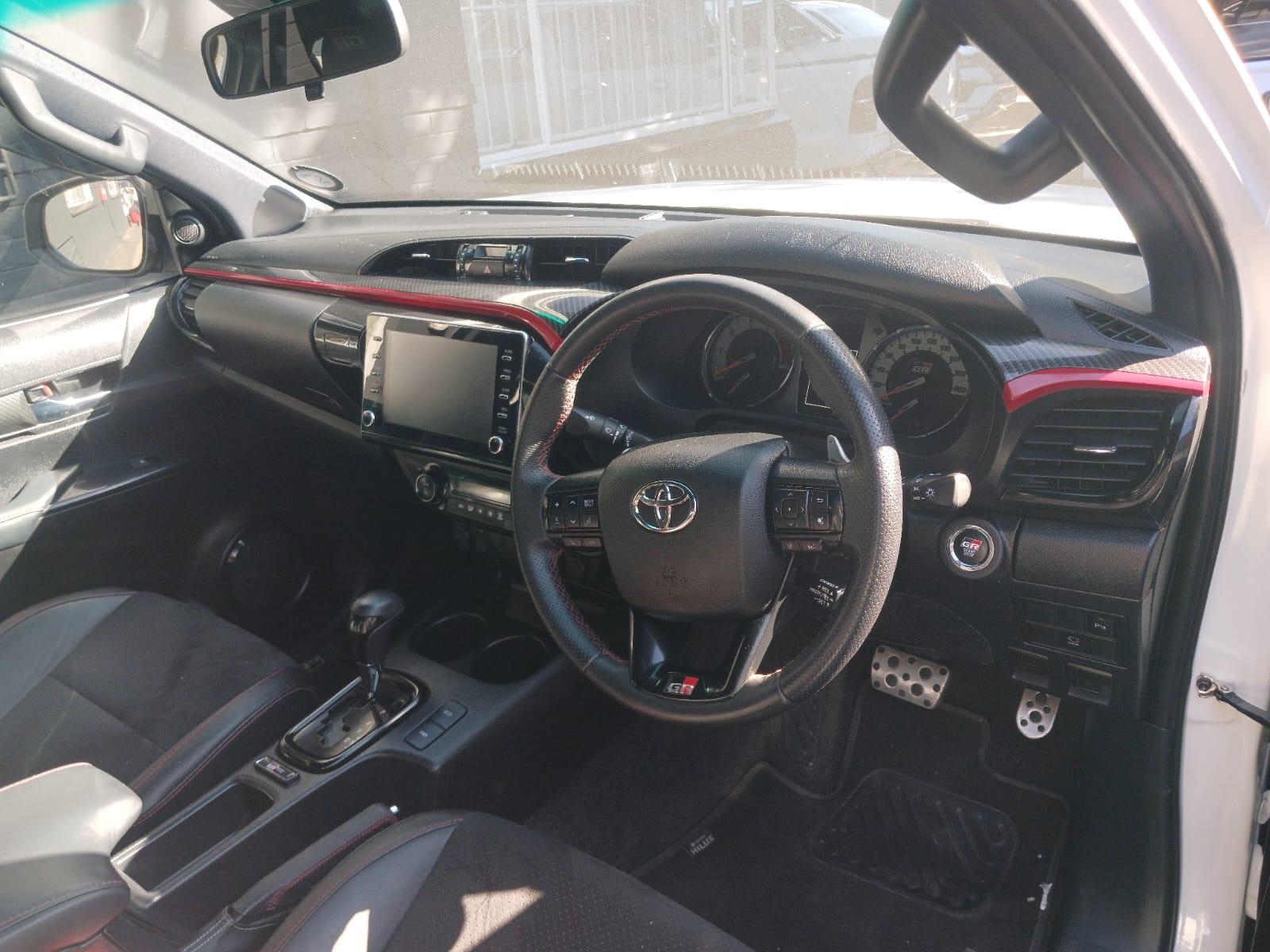 2024 Toyota Hilux 2.8 DOUBLE CAB 4X4 AUTOMATIC GR SPORT — photo 11